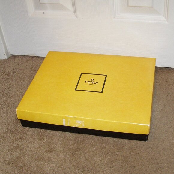 NEW FENDI Bath Towel 100% Cotton Light Blue Zucca in Box Giftable - Picture 2 of 10